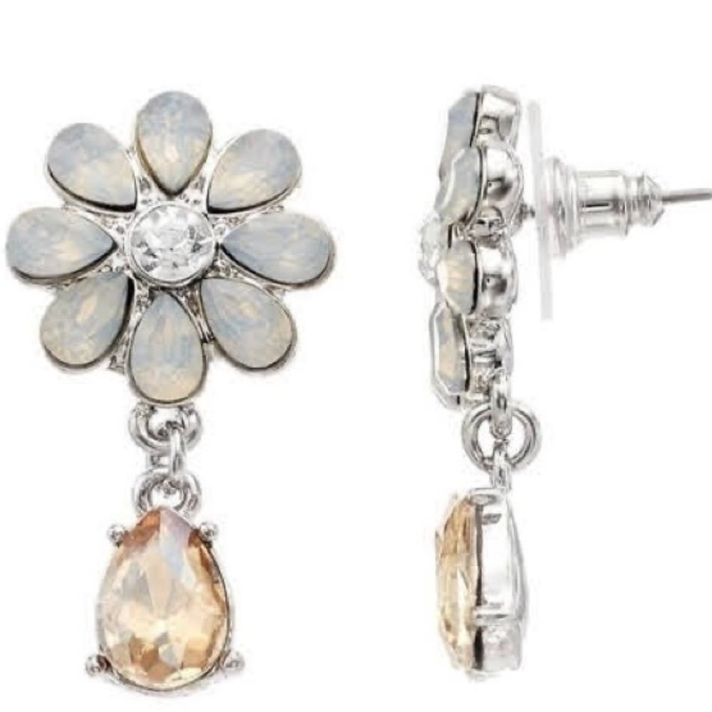 Flower Motif Earrings with Tear Drop